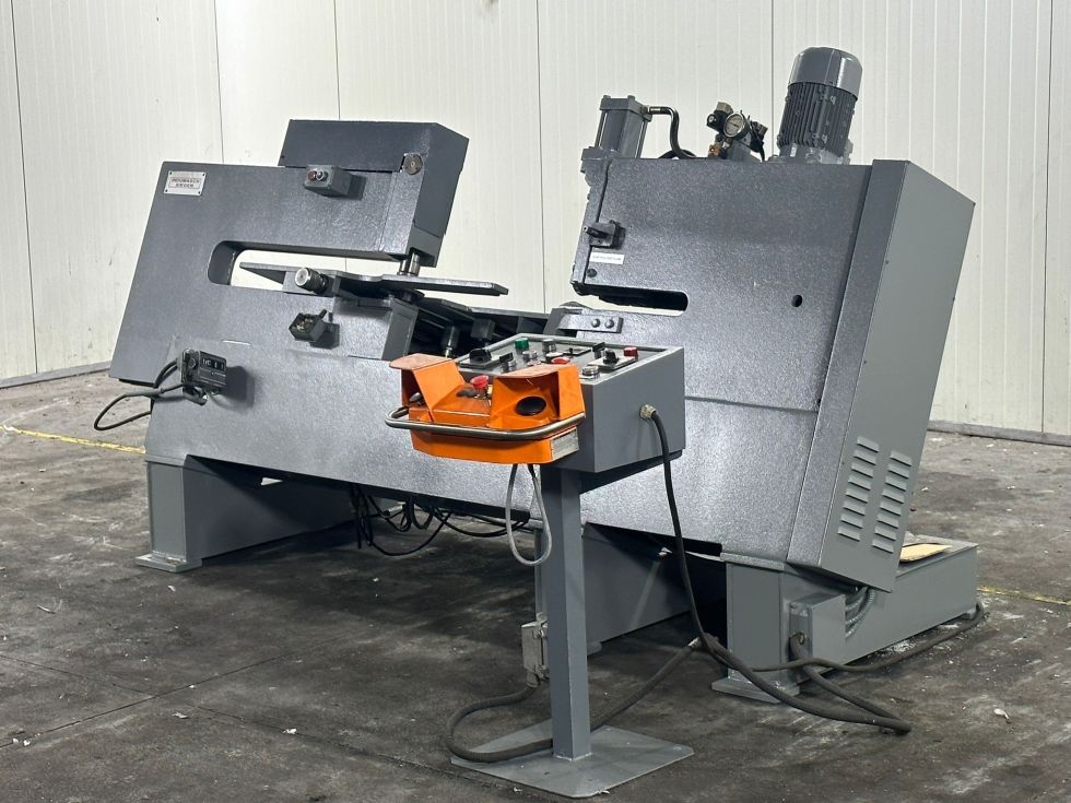 Guillotine Indumasch - 410