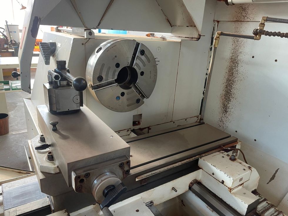 Teach-in lathe WEILER - E 110 / 2000 MACH-ID 7777 Make: WEILER Type: E 110 / 2000 Control: Siemens S