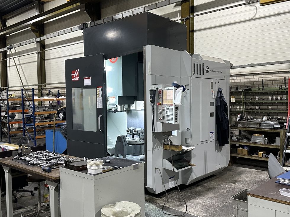 5-axis CNC machine (VMC) Haas - UMC-750 MACH-ID 8501 Make: Haas Type: UMC-750 Control: HAAS Year: 20