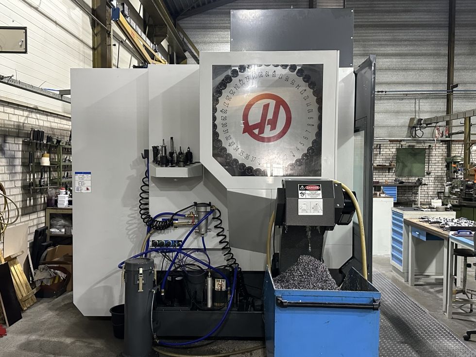 5-axis CNC machine (VMC) Haas - UMC-750 MACH-ID 8501 Make: Haas Type: UMC-750 Control: HAAS Year: 20