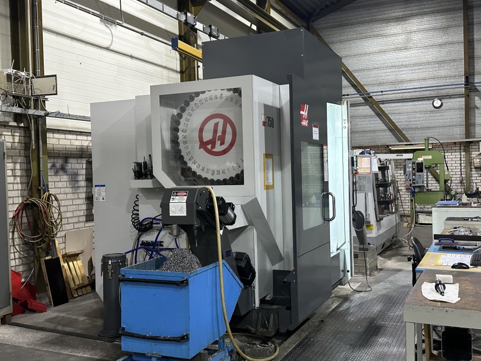 5-axis CNC machine (VMC) Haas - UMC-750 MACH-ID 8501 Make: Haas Type: UMC-750 Control: HAAS Year: 20