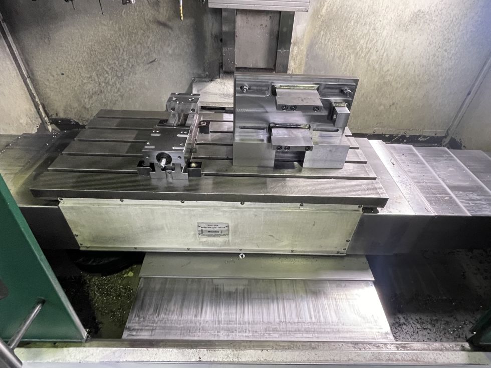 3-axis CNC machine (VMC) BRIDGEPORT - VMC 1000 XP