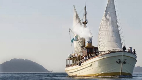 Barco de pasajeros de 30,05 m de eslora