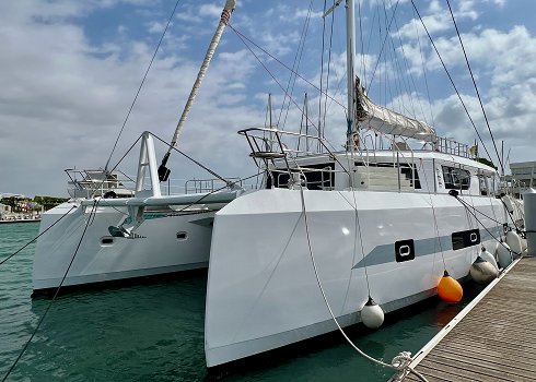 Catamaran à voile de 22,20 m de eslora