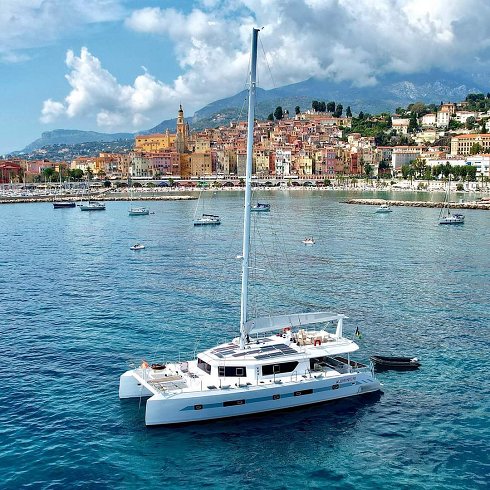 Catamaran à voile de 22,20 m de eslora