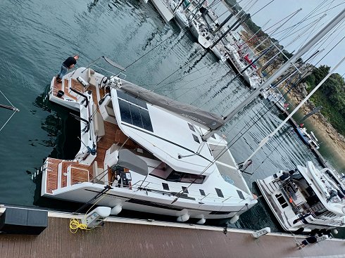 Catamaran à voile de 13,30 m de eslora