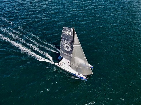 Catamaran à voile de 15,80 m de eslora