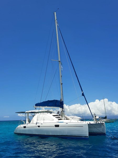 Catamaran à voile de 11,97 m de eslora