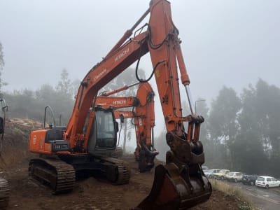 Excavadora HITACHI ZX160