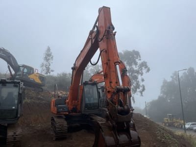 Excavadora HITACHI ZX160