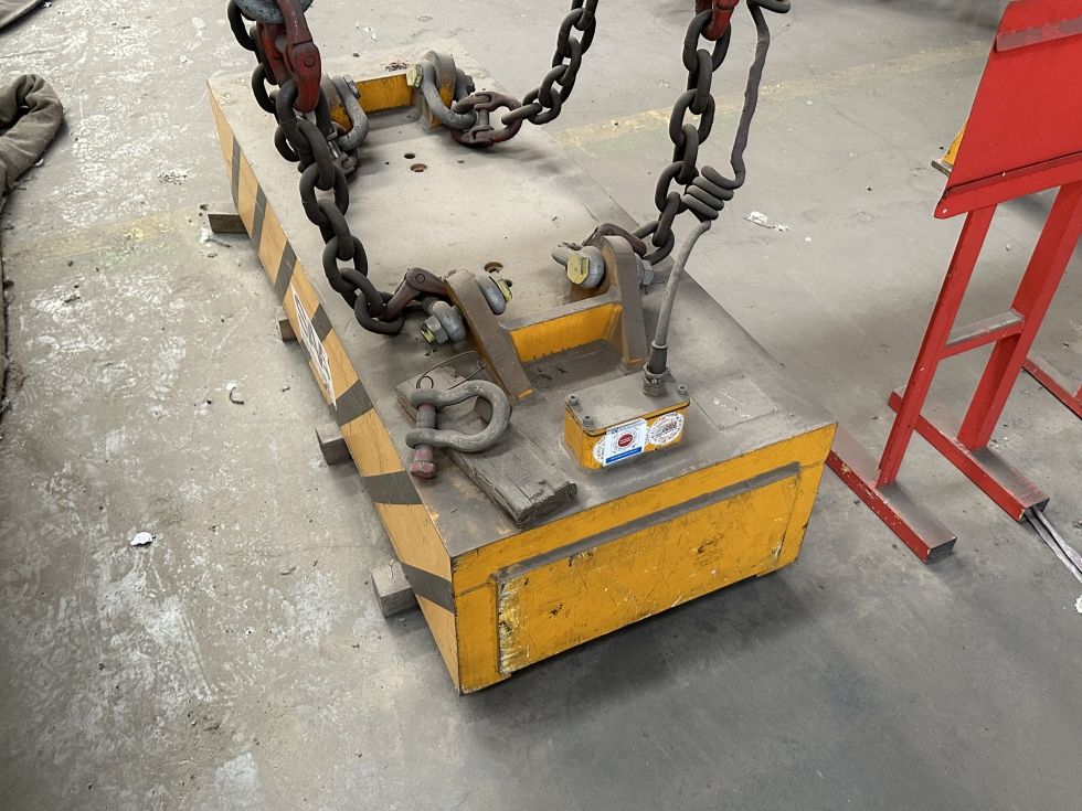 Overhead travelling crane Walker Hagou - BS7/40T MACH-ID 7815 Make: Walker Hagou Type: BS7/40T Year: