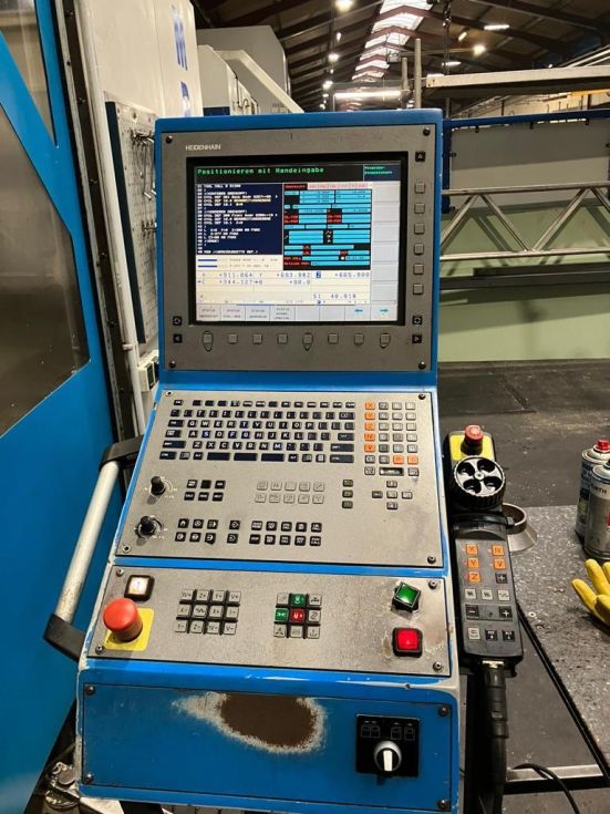 Bed type milling machine CME - MF 40 MACH-ID 8539 Make: CME Type: MF 40 Control: HeidenHain iTNC 530