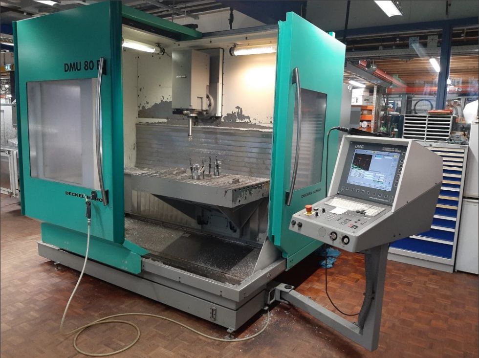 3-axis CNC machine (VMC) DMU 80 E MACH-ID 8547 Type: DMU 80 E Control: Heidenhain MillPlus Year: 199