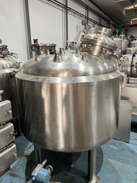 Reactor bachiller 1700 litros acero inoxidable 316l con media caña de segunda mano