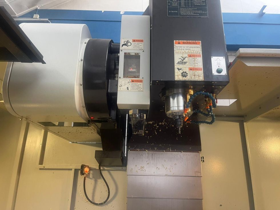 3-axis CNC machine (VMC) AWEA - BM 1400 MACH-ID 8554 Make: AWEA Type: BM 1400 Control: HeidenHain iT