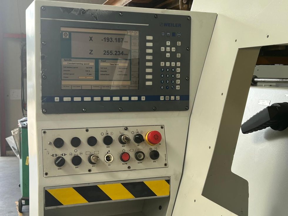 Hollow spindle lathe WEILER - E-90 MACH-ID 8558 Make: WEILER Type: E-90 Control: Siemens 805