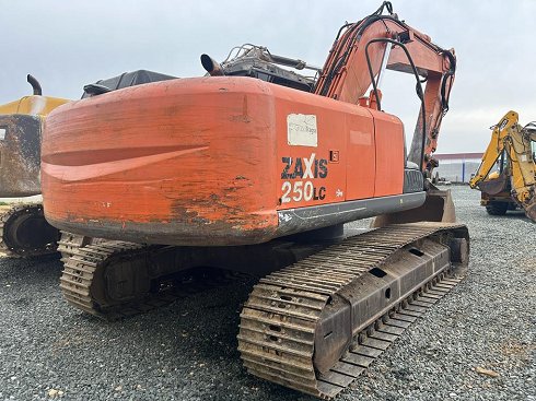 EXCAVADORA HITACHI ZX250