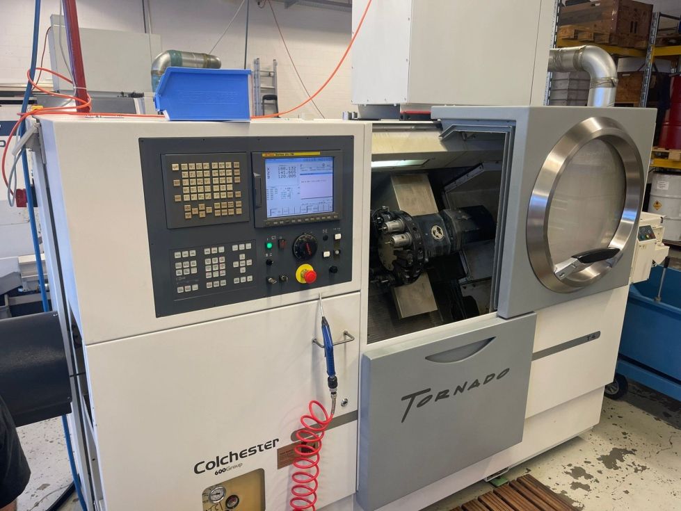 CNC lathe COLCHESTER - Tornado T4