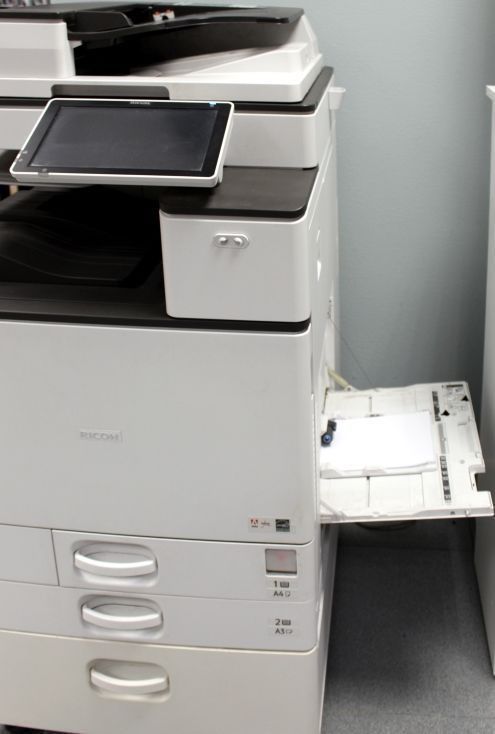 Impresora Fotocopiadora Multifunción láser a color