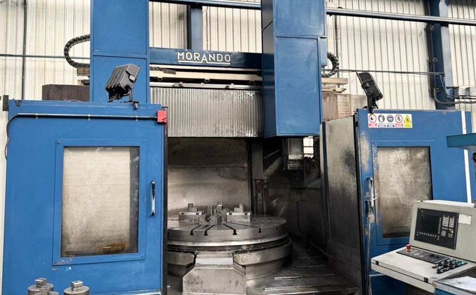 Torno Vertical CNC