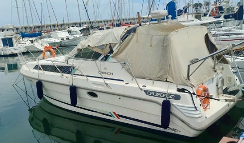 Open/runabout de 9,92 m de eslora