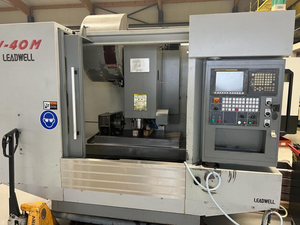 3-axis CNC machine (VMC) Leadwell - V-40M