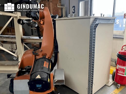 KUKA KR-240-2 (2005) Máquina robótica