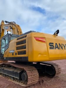 Excavadora SANY SY305C LC