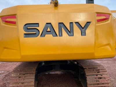 Excavadora SANY SY305C LC