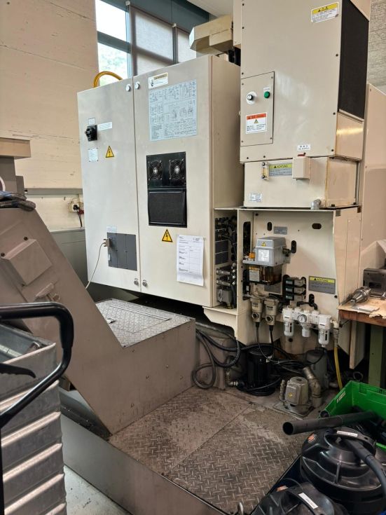 3-axis CNC machine (VMC) Okuma - MB-46VA