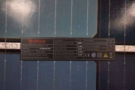 Módulos fotovoltaicos en palé combinado CANADIAN SOLAR, LONGI, JOOLYWOOD, DENIM, RISEN SOLAR, URECO 5,705 kWp