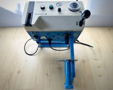 DEGUSSA Multivac 4 Vacuum mixing unit