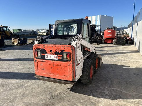 MINICARGADORA BOBCAT S450