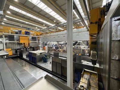 Centro de mecanizado de pórtico SCHIESS 18000x4500mm en diseño Gantry con mesa giratoria integrada
