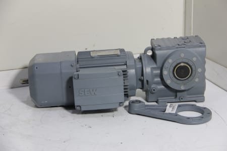 SEW SA57/T DRE80M4BE1HF/2W geared motor