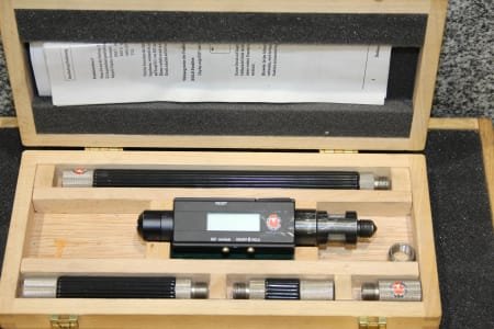 MITUTOYO 2 digital internal micrometer sets