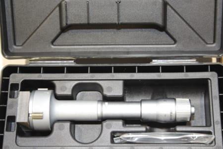 MITUTOYO 3 internal micrometer screws