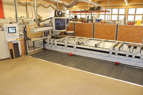 Centro de mecanizado CNC HOMAG Optimat BOF 311/60/ K con interfaz FLEX-5 (madera)