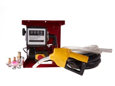 Oil distribution set with electric pump
