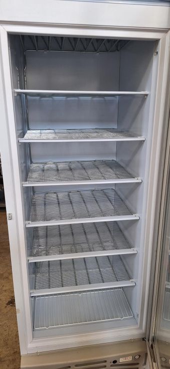 Congelador vertical de 500 lts