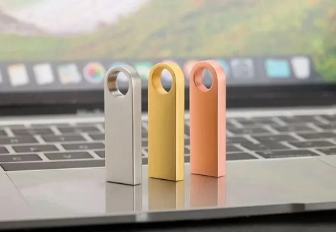 Lote de 4 Pendrive USB de 64GB en Colores Variados (Nuevos)