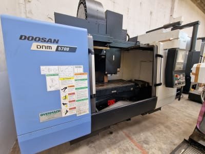 Centro de mecanizado vertical DOOSAN DNM 5700