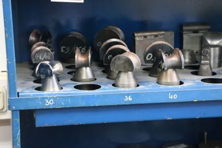 Workshop rack with pressure stamps