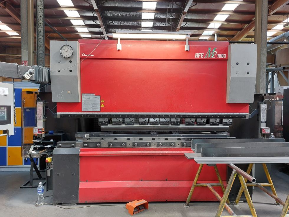 Pressbrake AMADA - HFE M2 1003 MACH-ID 8731 Make: AMADA Type: HFE M2 1003 Control: AB Pad Evolution