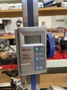 MITUTOYO HDS Digital height gauge including measuring plate