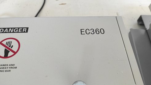 Máquina cerradora  EC360. L9