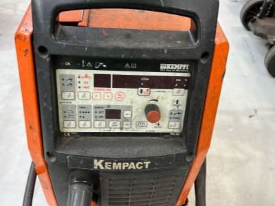 Dispositivo de soldadura KEMPPI Kempact Pulse 3000