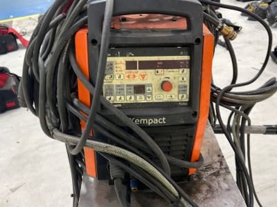 Dispositivo de soldadura KEMPPI Kempact Pulse 3000