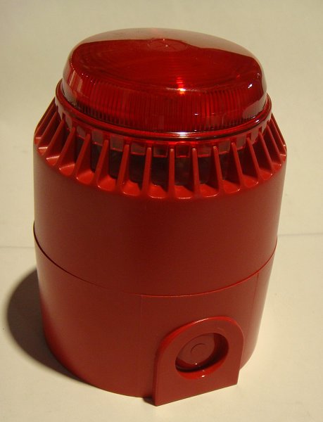 Baliza sonora y luminosa FULLEON FLASHNI FL/SV/RL/R/D SWITCH.  Dispositivo de alarma antiincendios EN54-3. Tensión: 12V (9 - 15) Vdc. Color rojo, (735)