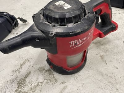 Herramienta de batería MILWAUKEE M18CV